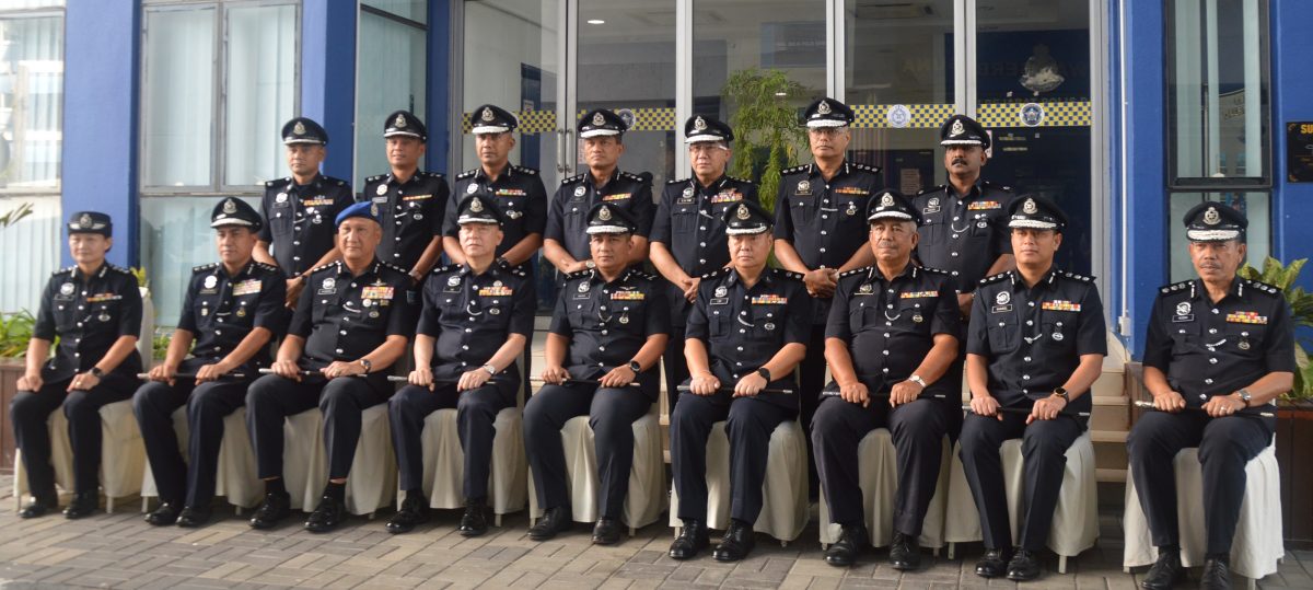 (大北马)威南警区主任移交职权