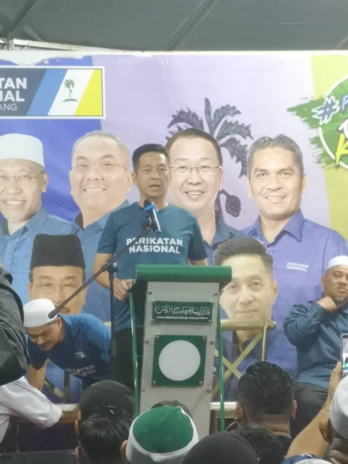 (大北马)曹观友坐豪车 林冠英住豪宅 胡栋强:槟城人只能住甘榜