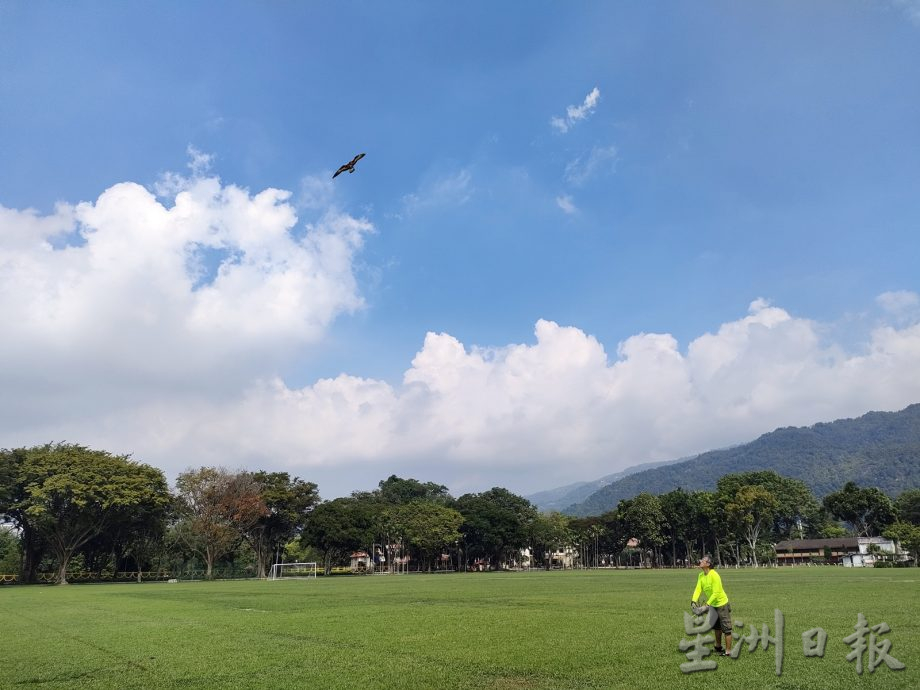 (大北马)遥控飞机和盘鹰风筝