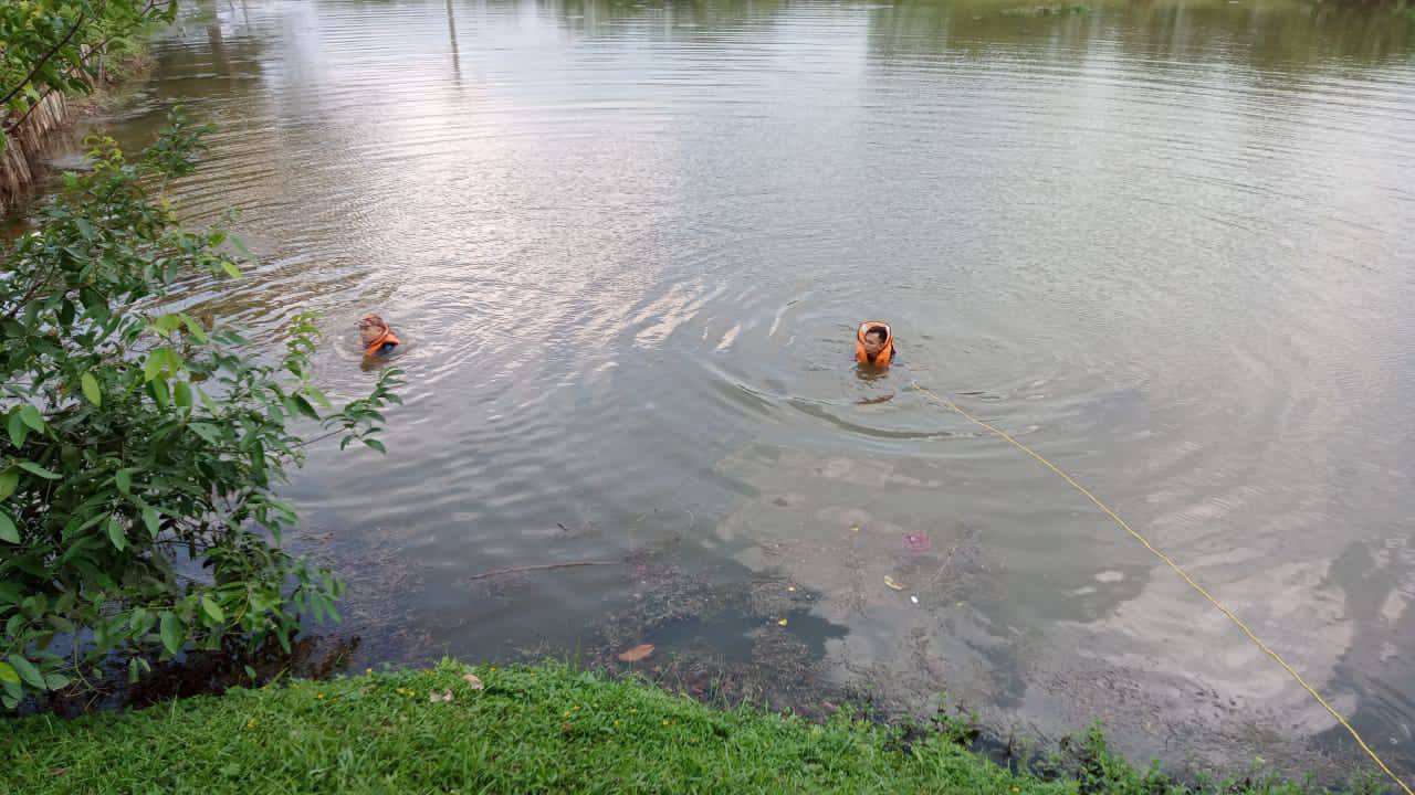 (已签发)柔:拾捡高尔夫球坠湖,27岁尼泊尔籍球童溺毙