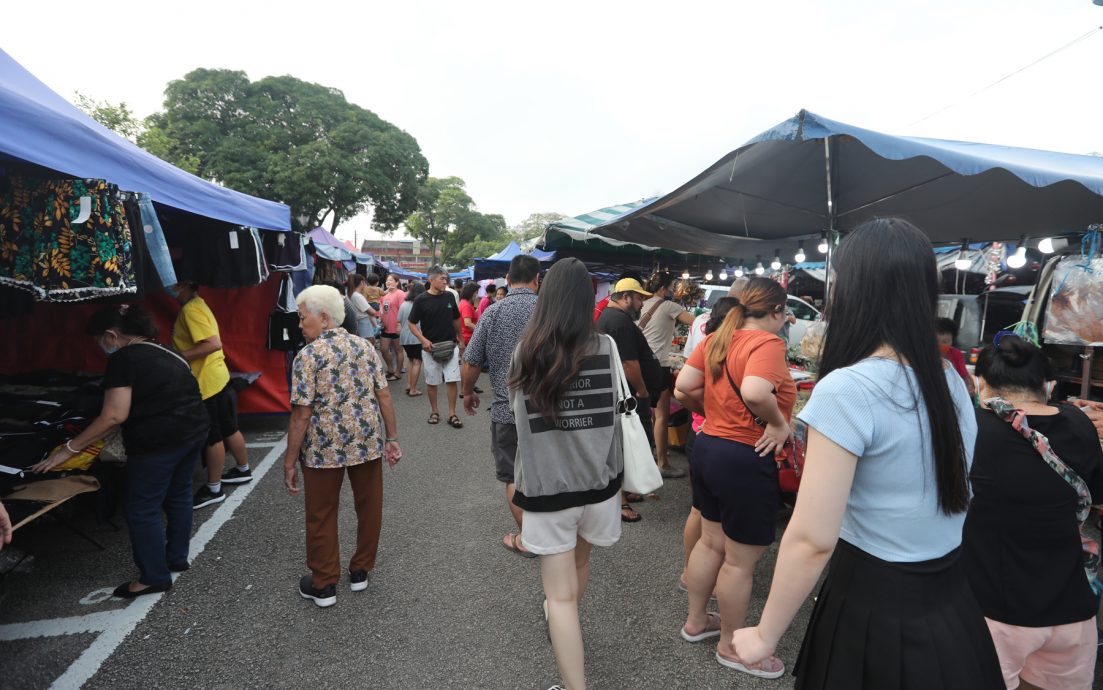 民生特工队：扒手团伙出没新山早夜市，民众受促提高警惕小心财物