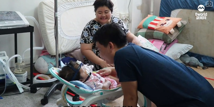 (已签发)柔:狮城二三事:28周早产儿患遗传病 父母负债累累救“奇迹女儿”