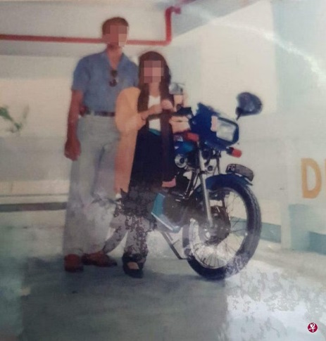 (已签发)柔:狮城二三事:伴父子40余年摩托车被偷走 盼网友助寻
