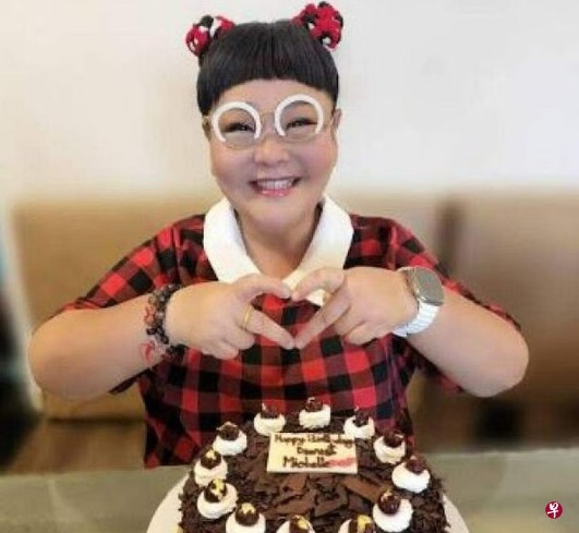 (已签发)柔:狮城二三事:同天生日 郑荔分为近百岁嬷祝寿高歌