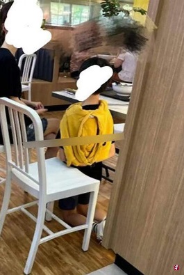 (已签发)柔:狮城二三事:妇被指食阁内 令儿下跪认错