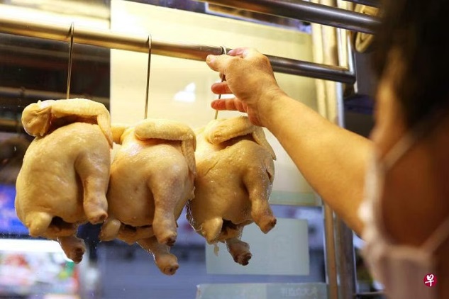 (已签发)柔:狮城二三事:过去3年23鸡饭摊不达标 被狮城食品局惩处