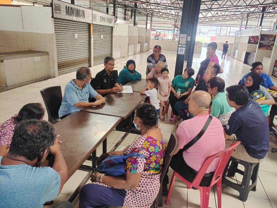 (已签发)柔:苏丽雅花园巴刹档位租金涨10倍 阿克玛:已安排事务官协调