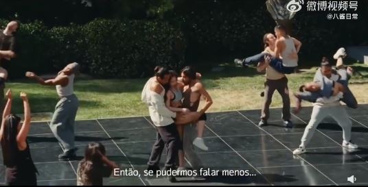  Jennie新剧“3P舞”引争议 韩网崩溃直呼“真的看不下去了”	