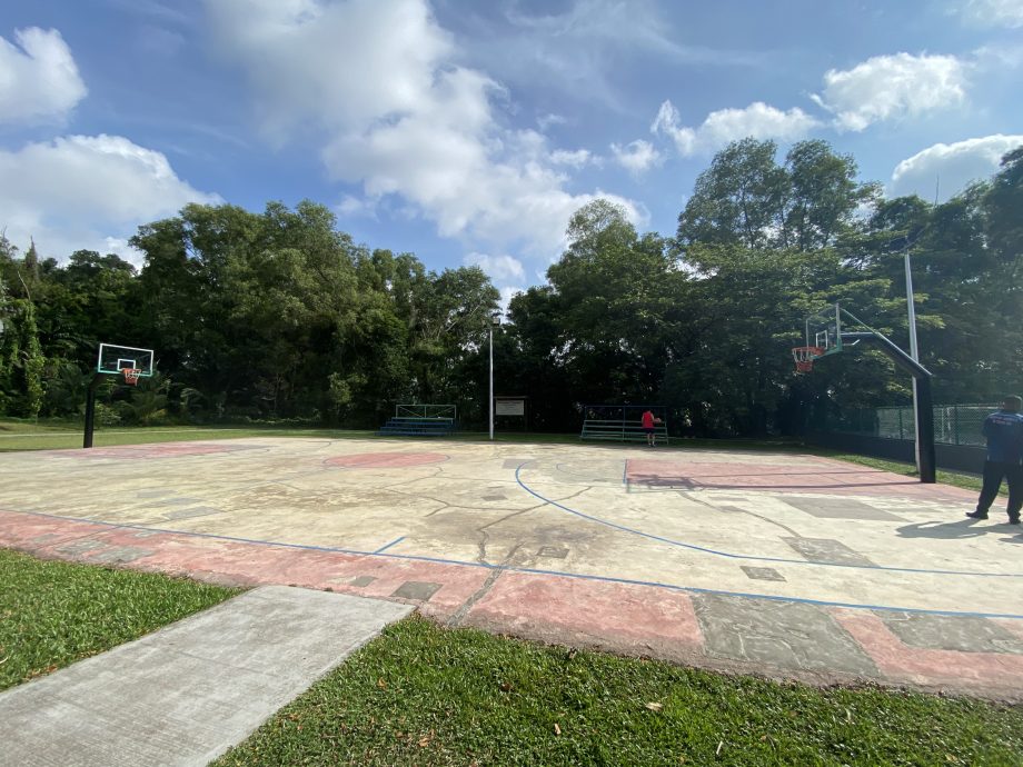 me03主文-大都会/黄思汉：兴建有盖篮球场/4图