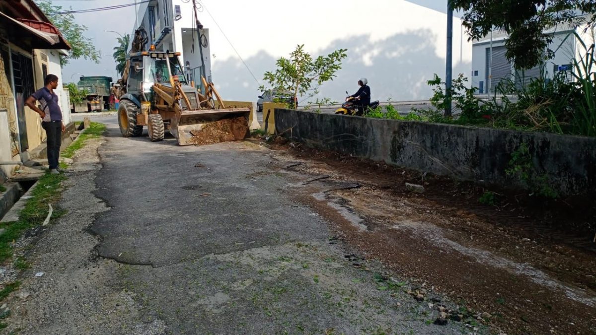 mz头//大都会/柯鹏飞：4条道路获铺