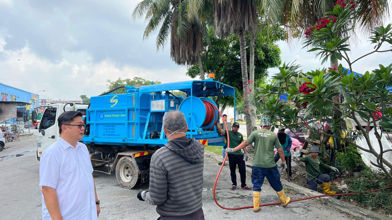 mz头//大都会/柯鹏飞：4条道路获铺