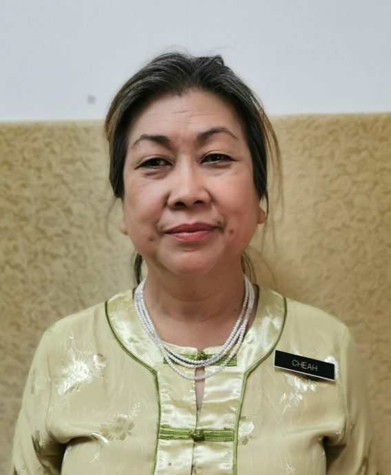 mz头//大都会：巴生刘永美专科医药中心，赞助巴生5所华小《小星星》 
