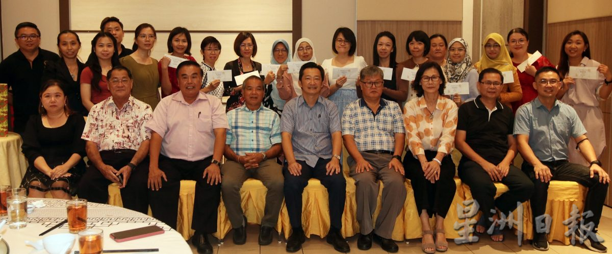 NS主文/谢琪清拨款7.5万,全数承包双小LED屏幕安装费