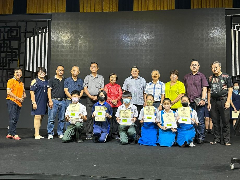 NS封底主文/全国母亲节颂文比赛成绩出炉,198人参赛