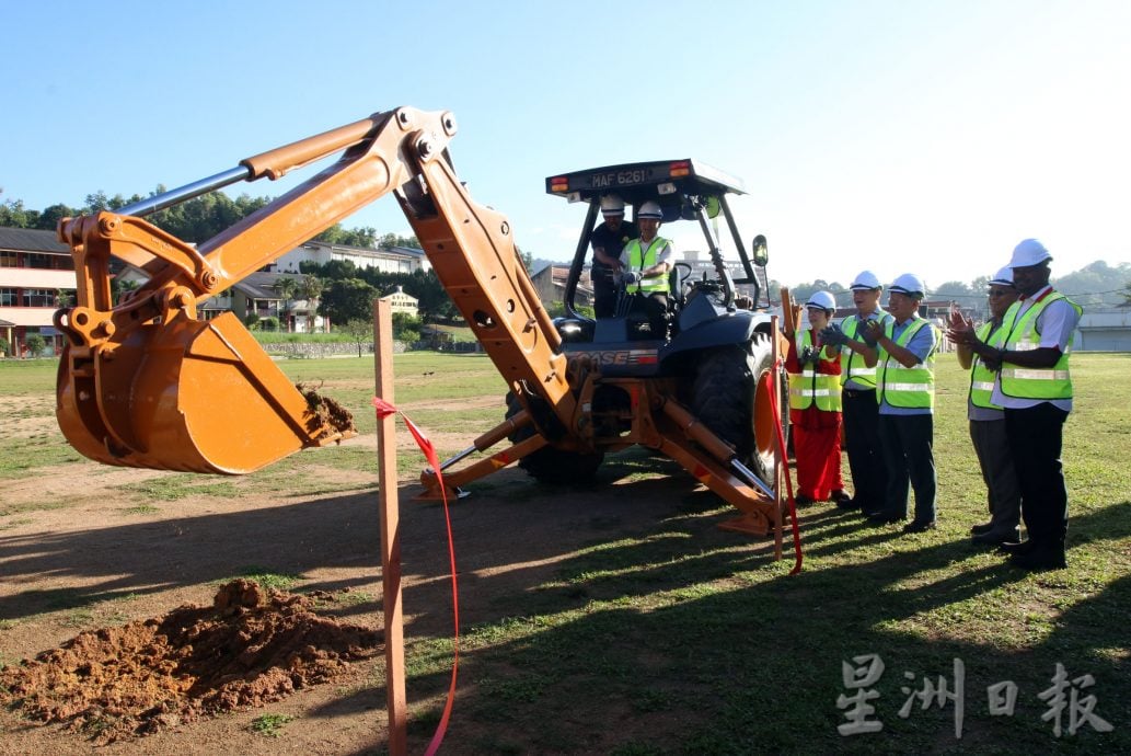 NS芙蓉:耗资80万预计9月竣工;周世扬:罗白广场大放异彩,不再死气沉沉