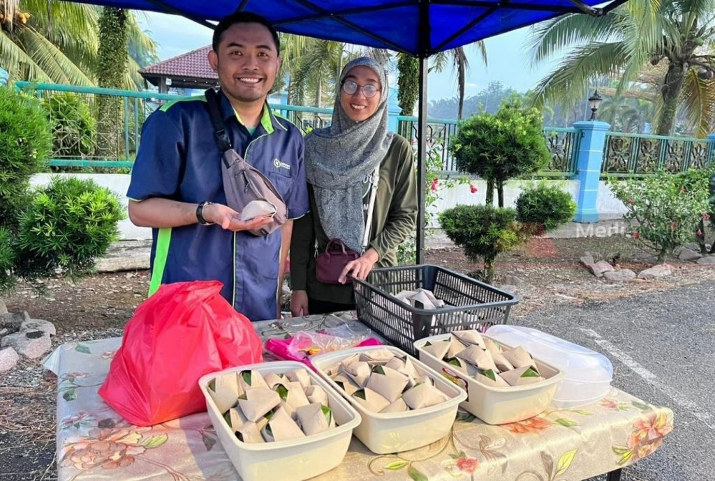 RM1椰浆饭大受欢迎 “开档半小时就收工了”