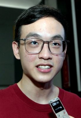 SPM放榜/早报后面头/加影育华全校及格率89.02%,为过去5年来最佳