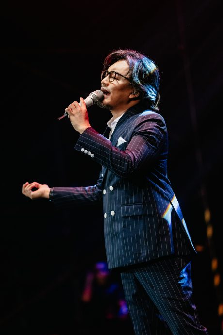  1028开40周年个唱 安努尔感谢铁粉陪伴	