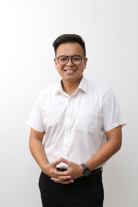 1/8日见报，半版打直／王俊伟-将学到的经验带动无拉港发展／3图