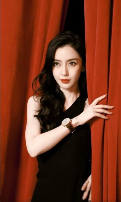 Angelababy路过结婚故地 笑说1句话引全网赞爆