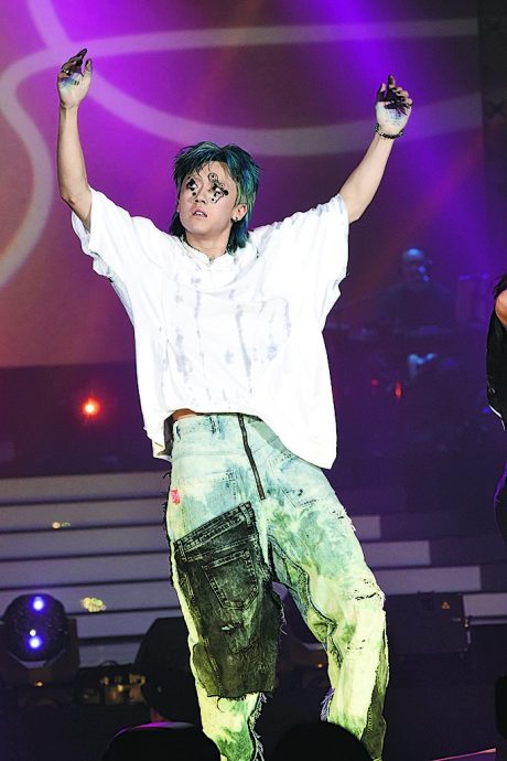 香胤宅《造星V》夺冠 卢信宥龚柯允飊高音挨批难听