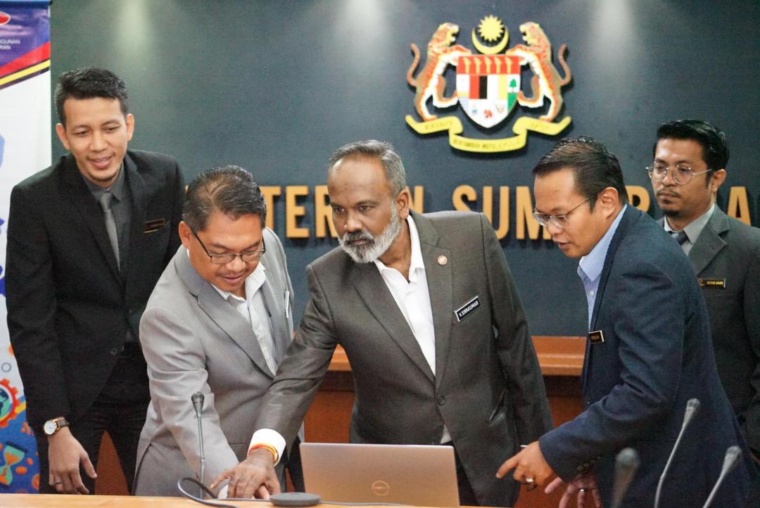 “来吧, 我们付费及赢取JomPAY PTPk”