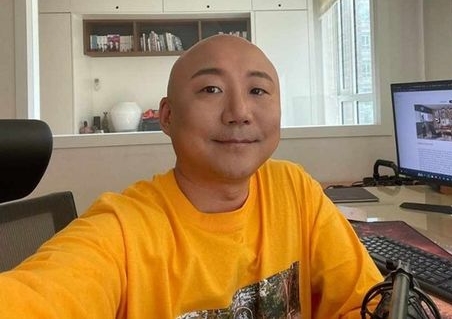 《与神同行》作者自闭症儿爆性骚 偷录音状告老师虐童