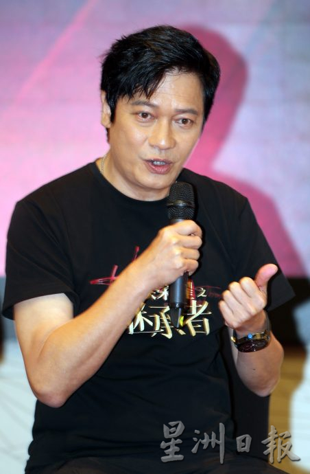 《家族荣耀之继承者》开机|佘诗曼情陷林峰黄浩然 打趣床戏靠许绍雄