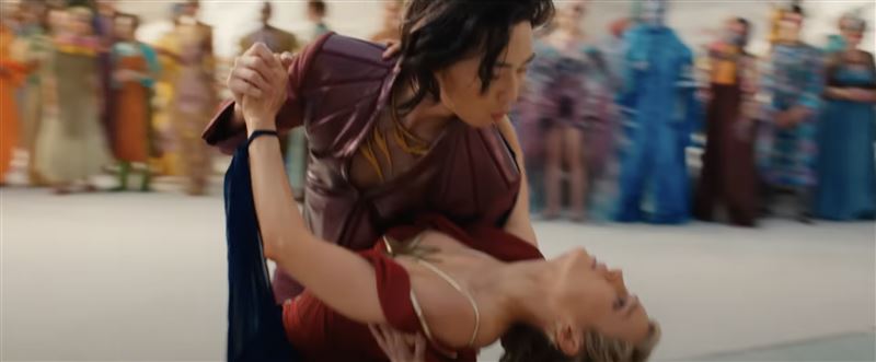 《惊奇队长2》全新预告 朴叙俊亲密共舞碧莉拉森