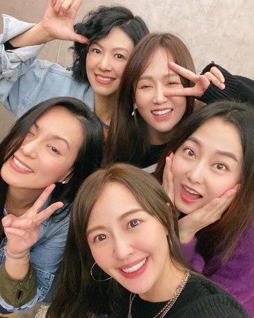 七朵花仔仔逝世得年35岁　陈乔恩：永远记得你​