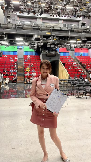 与张淑凤闯关《中年好声音》 陈丽媚海选获评审高评价