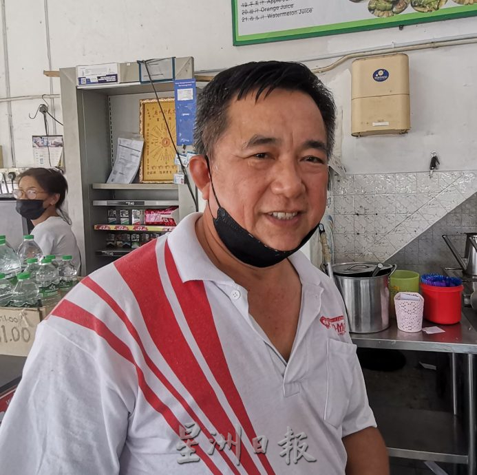 东:咖啡店:茶水不随便调整价格