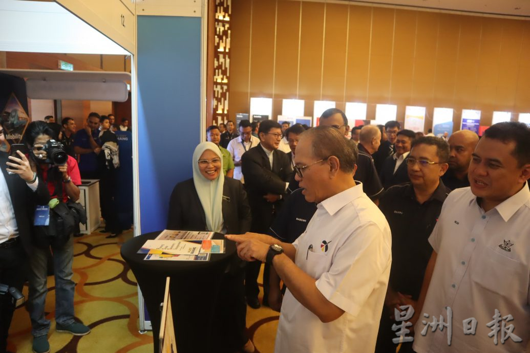 东:彭亨州务大臣拿督斯里旺罗斯迪相信,在东海岸经济特区发展理事会(ECERDC)助力下,西彭Plus(Pahang Barat Plus)最快可在3年看到发展成效。