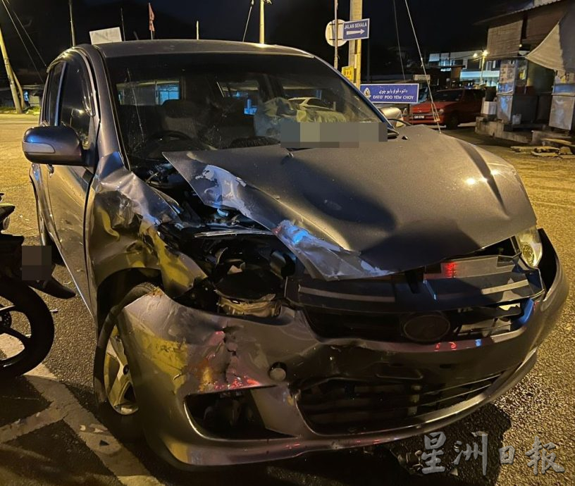 东:货卡撞兴都庙围墙