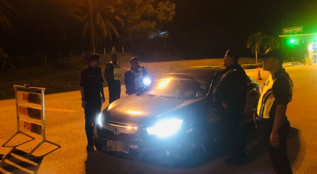 东:马兰警区联合多个执法机构展开联合取缔行动 开出177张罚单