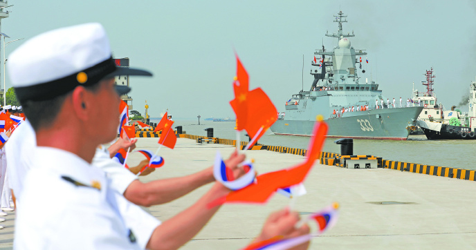 习近平视察东部战区 强调捍卫国家主权