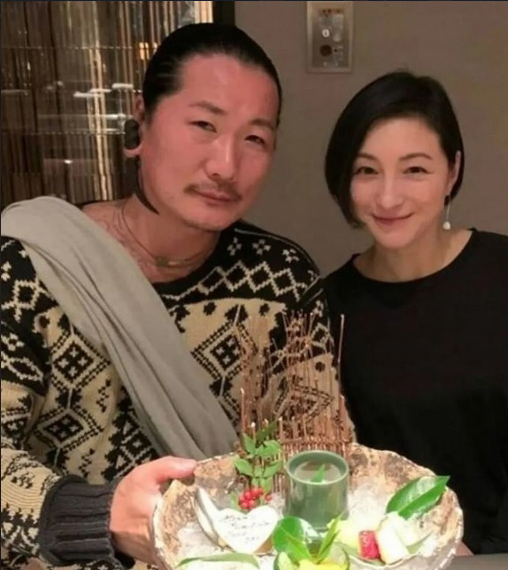 二婚被爆偷吃名厨 广末凉子宣布离婚