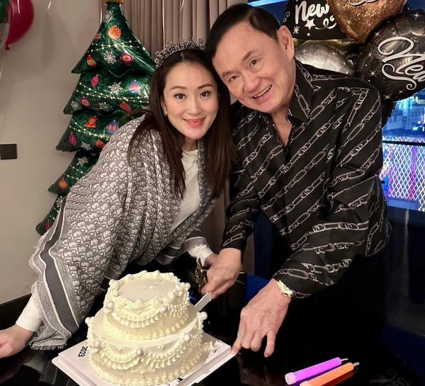 佩通坦:父亲塔辛将于8月10日回国 结束15年海外流亡