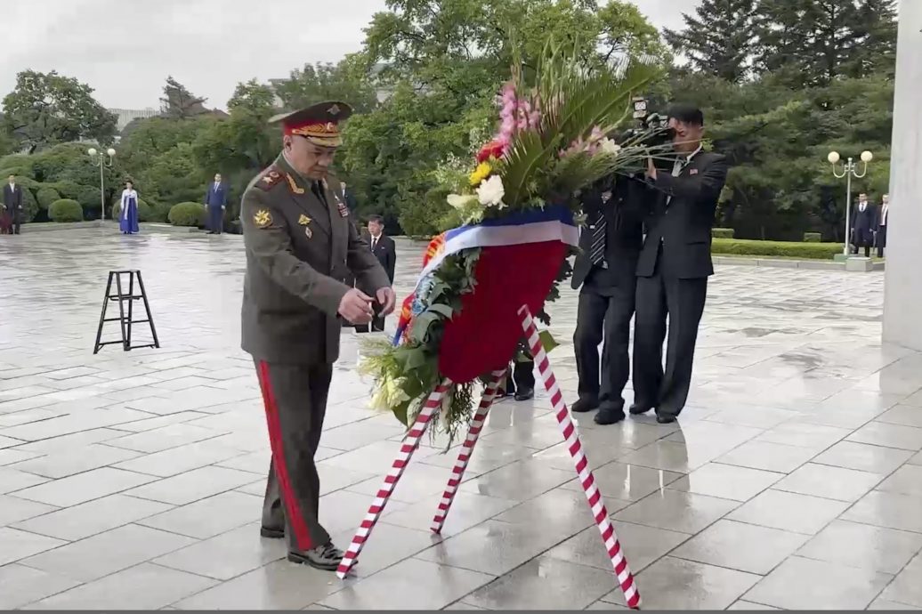 俄防长访问朝鲜 大赞“重要合作伙伴”