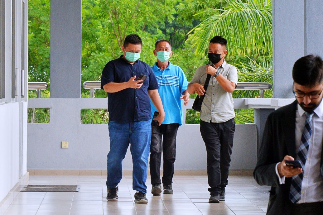 全国版/“虐狗致死案”被告石文光要求检讨控状,订8月10日再过堂