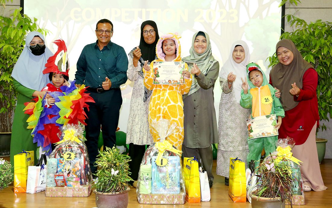 全国版／【暖势力】／特殊儿童时装秀  勇敢装扮展现自己 