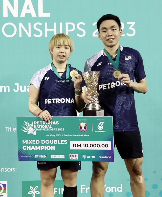 全国羽球锦标赛|生涯首夺全国冠军  睿庆紫萱自信迎接未来