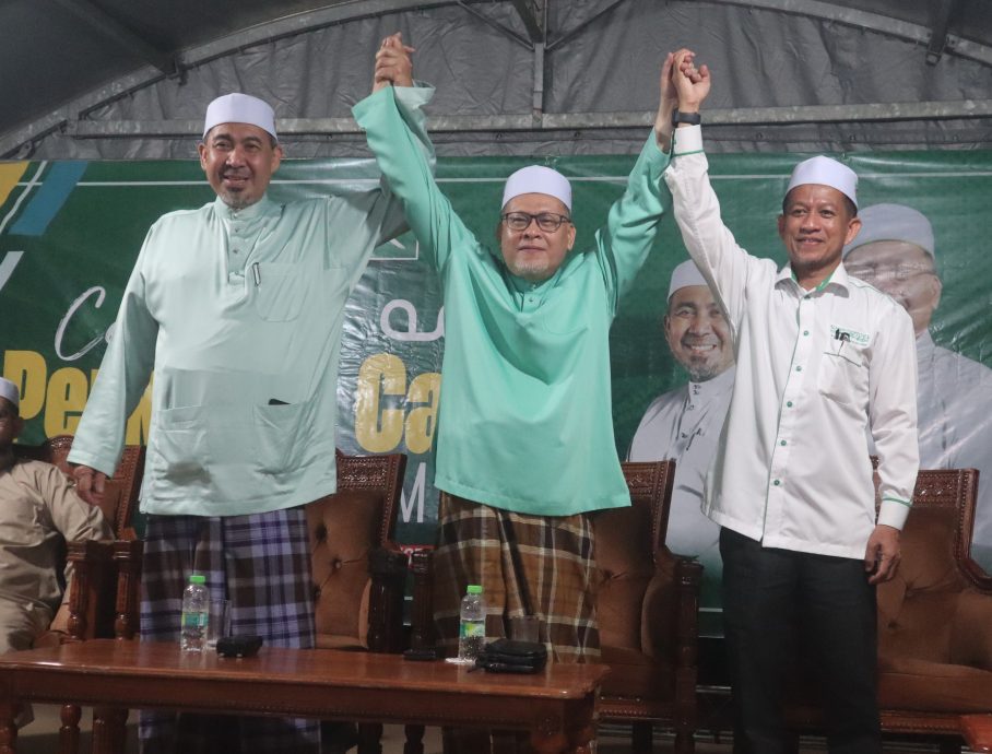 全:伊斯兰党副主席拿督莫哈末阿玛指称本身遭到毁谤(fitnah),因已故伊斯兰党精神领袖丹斯里聂阿兹的儿子聂阿都原本就不在提名候选人名单里,说他阻止后者参与州选的说法不正确。
