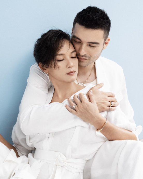 凤小岳夫妻首度同框 网赞男帅女美