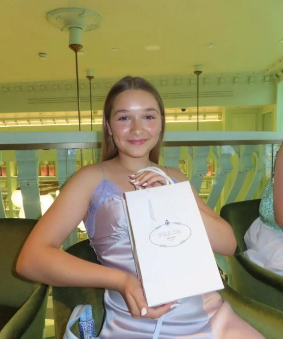 哈珀12岁庆生再掀话题  收逾万令吉名牌包