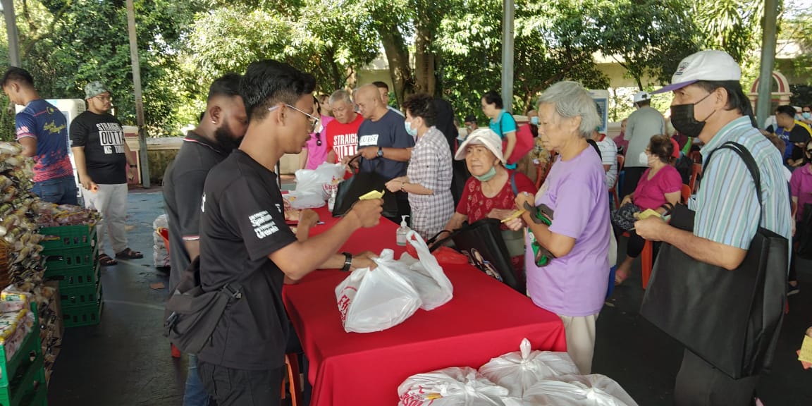 大都会4头:林怡威出席雪州人民市集/3图