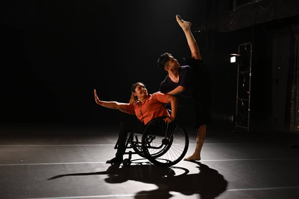 大都会/《向前有路》演出/10图