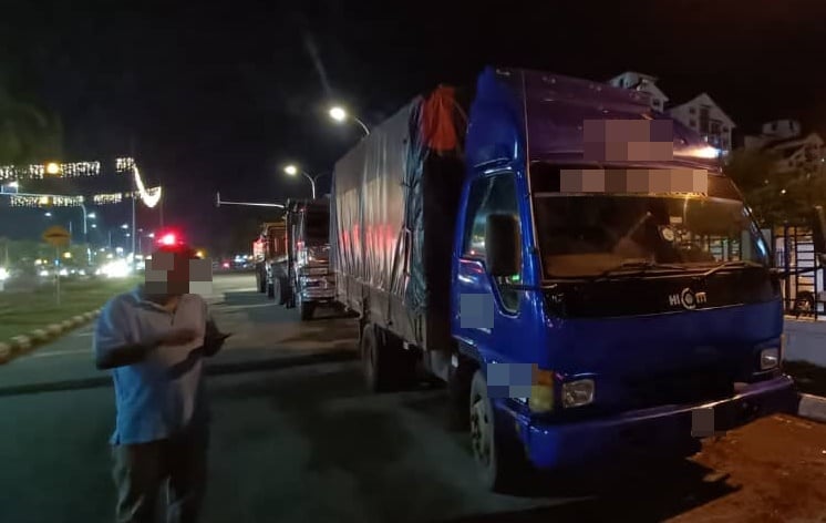 大都会/脚车女骑士疑避烂路,与罗里擦撞碾过身亡