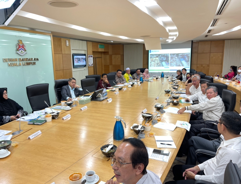 大都会/ME02头/陈国伟出席汇报会/2图