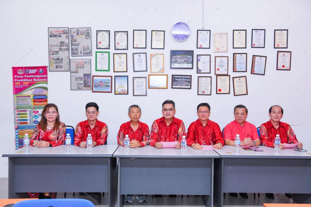 大都会/ME04头/八打灵育群华小将办千人晚宴